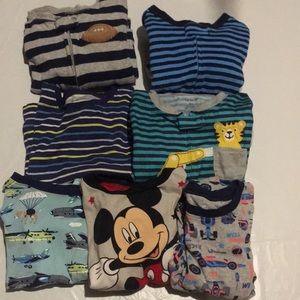 Set of 7 pajamas